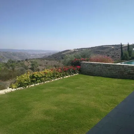 Luxury Morden Elegance Villa