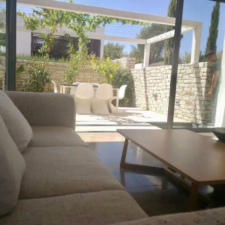Luxury Morden Elegance Villa *